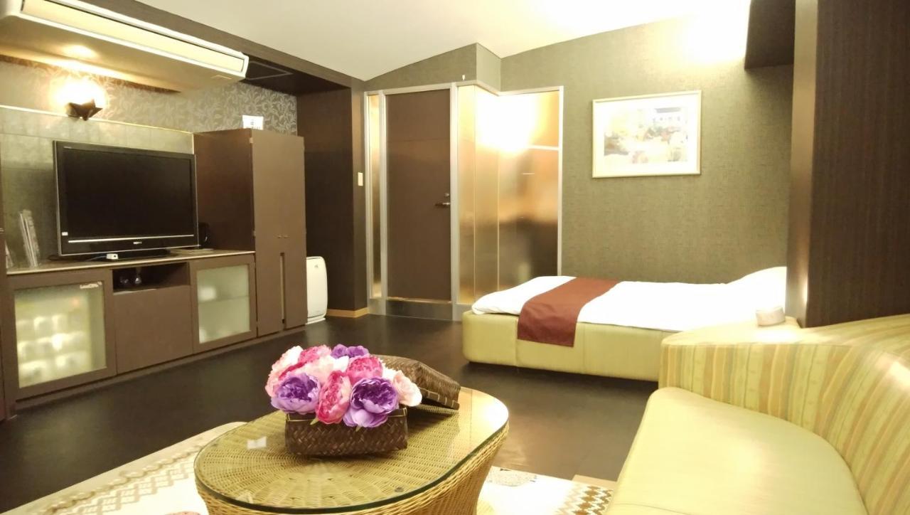 La.Festa (Adults Only) Hotel ทากามัตสึ ภายนอก รูปภาพ